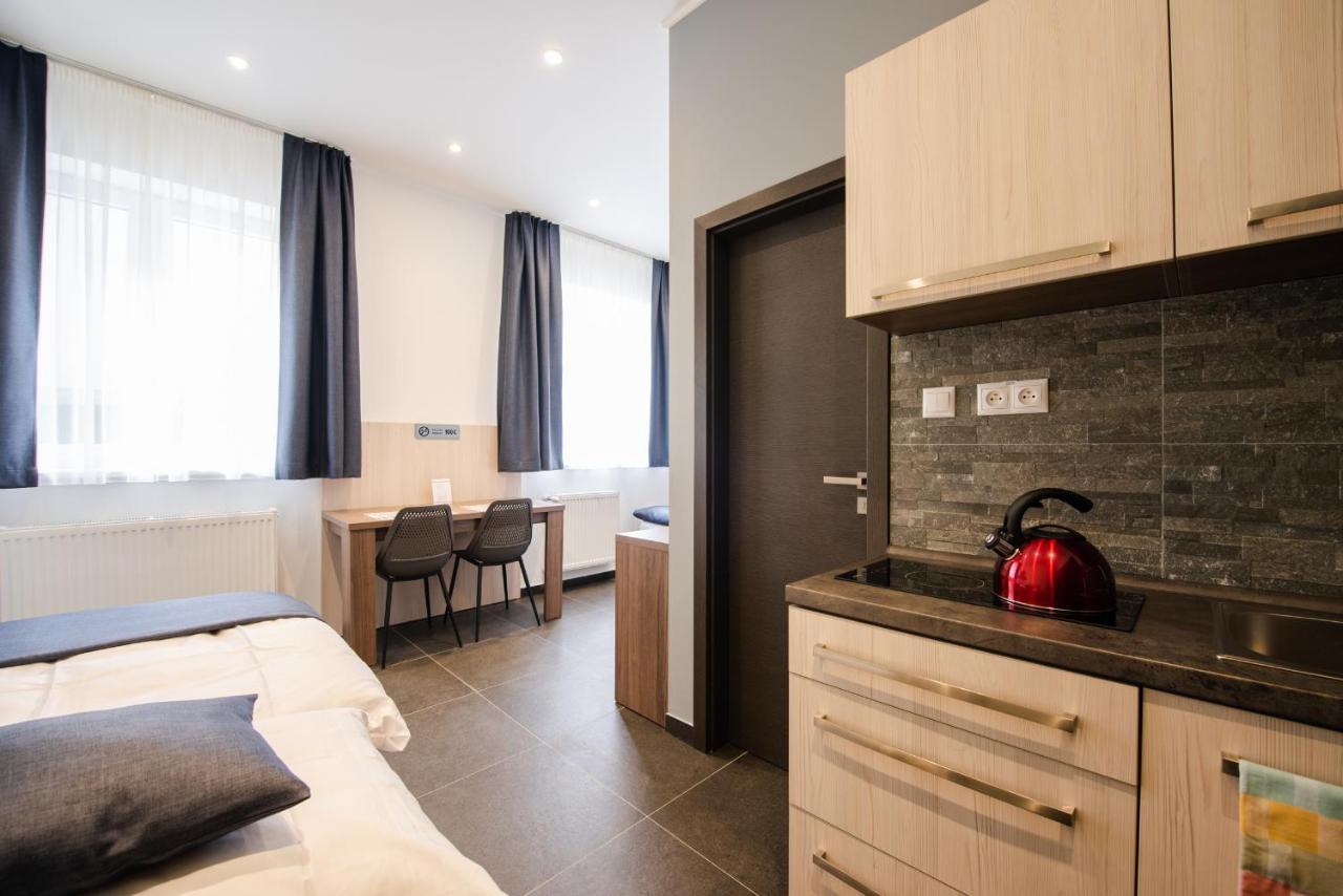 Apartments Danube Bratislava Exterior photo