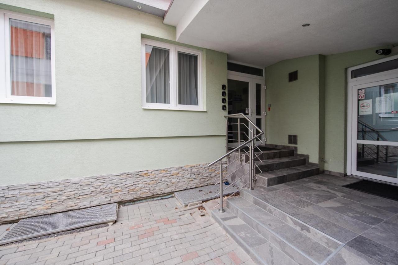 Apartments Danube Bratislava Exterior photo