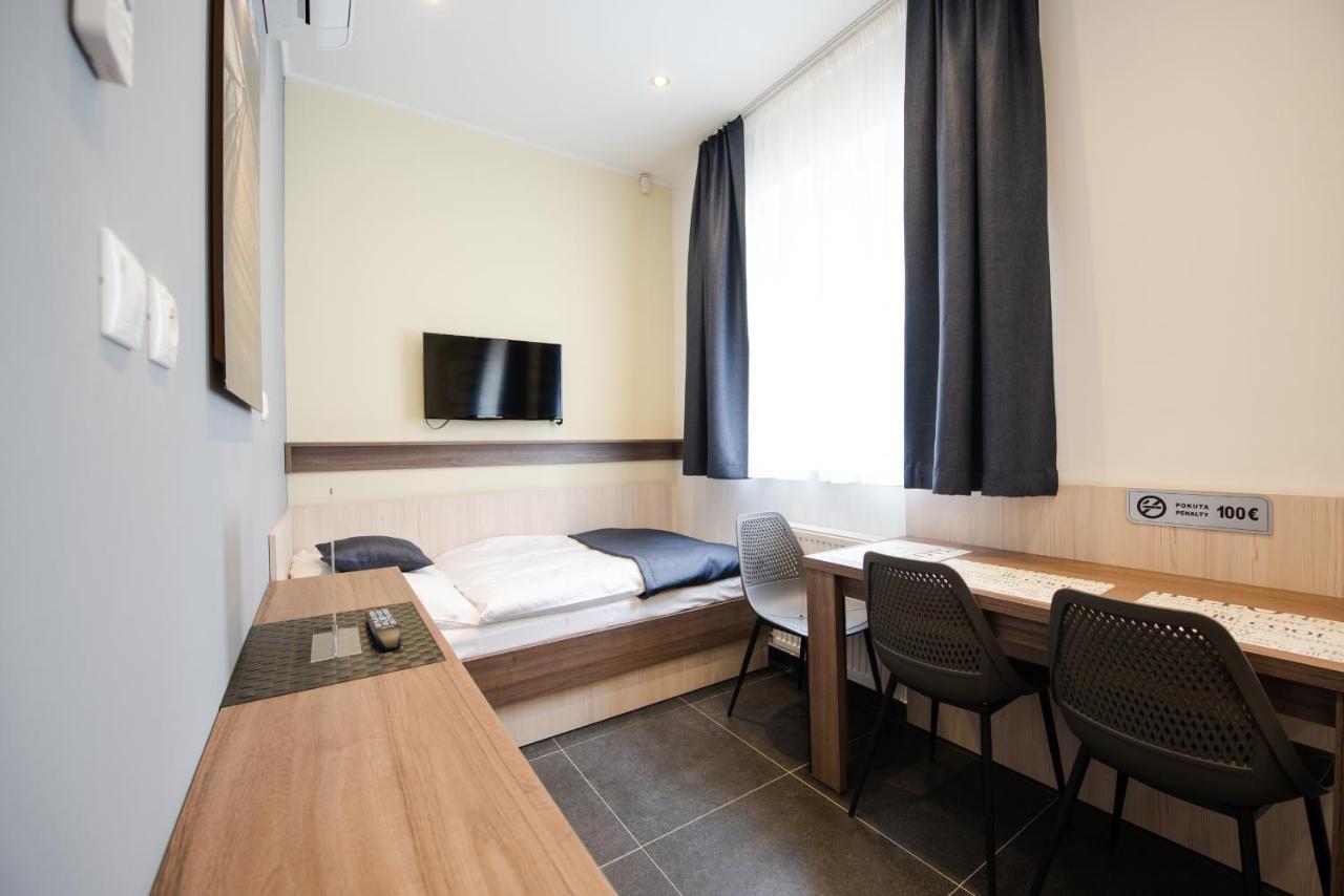 Apartments Danube Bratislava Exterior photo