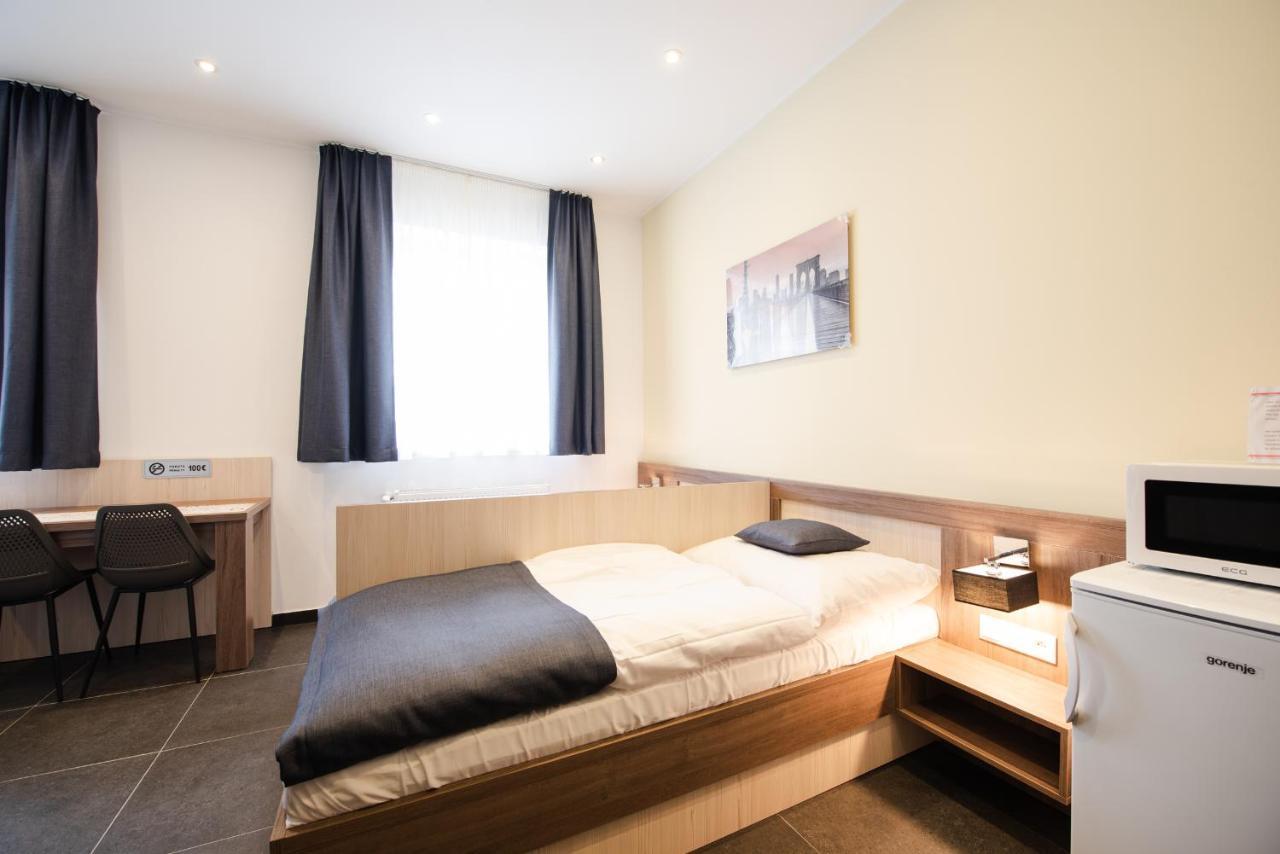 Apartments Danube Bratislava Exterior photo